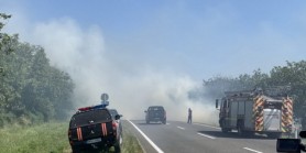 FOTO // Incendiu de vegetație în Găgăuzia: Circulația pe drumul Chișinău-Giurgiulești este închisă